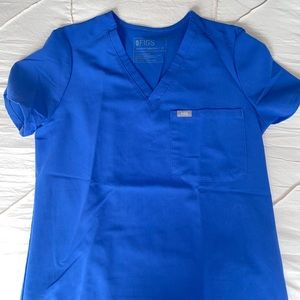 ROYAL BLUE FIGS SCRUB TOP